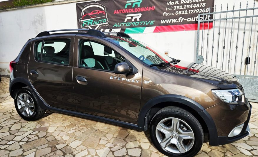 DACIA SANDERO STEPWAY 0.9 TCe GPL DI SERIE 90CV