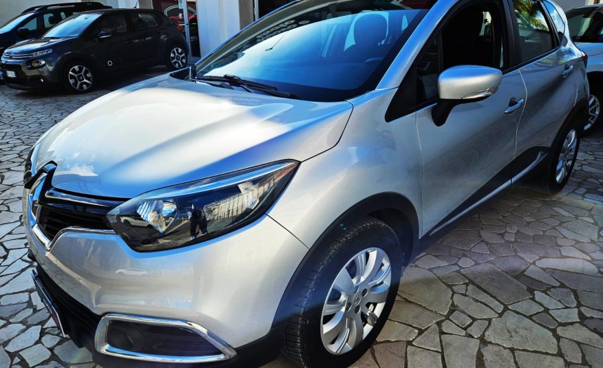 RENAULT CAPTUR 0.9 TCE STARTESPOT  ENERGY R-LINK